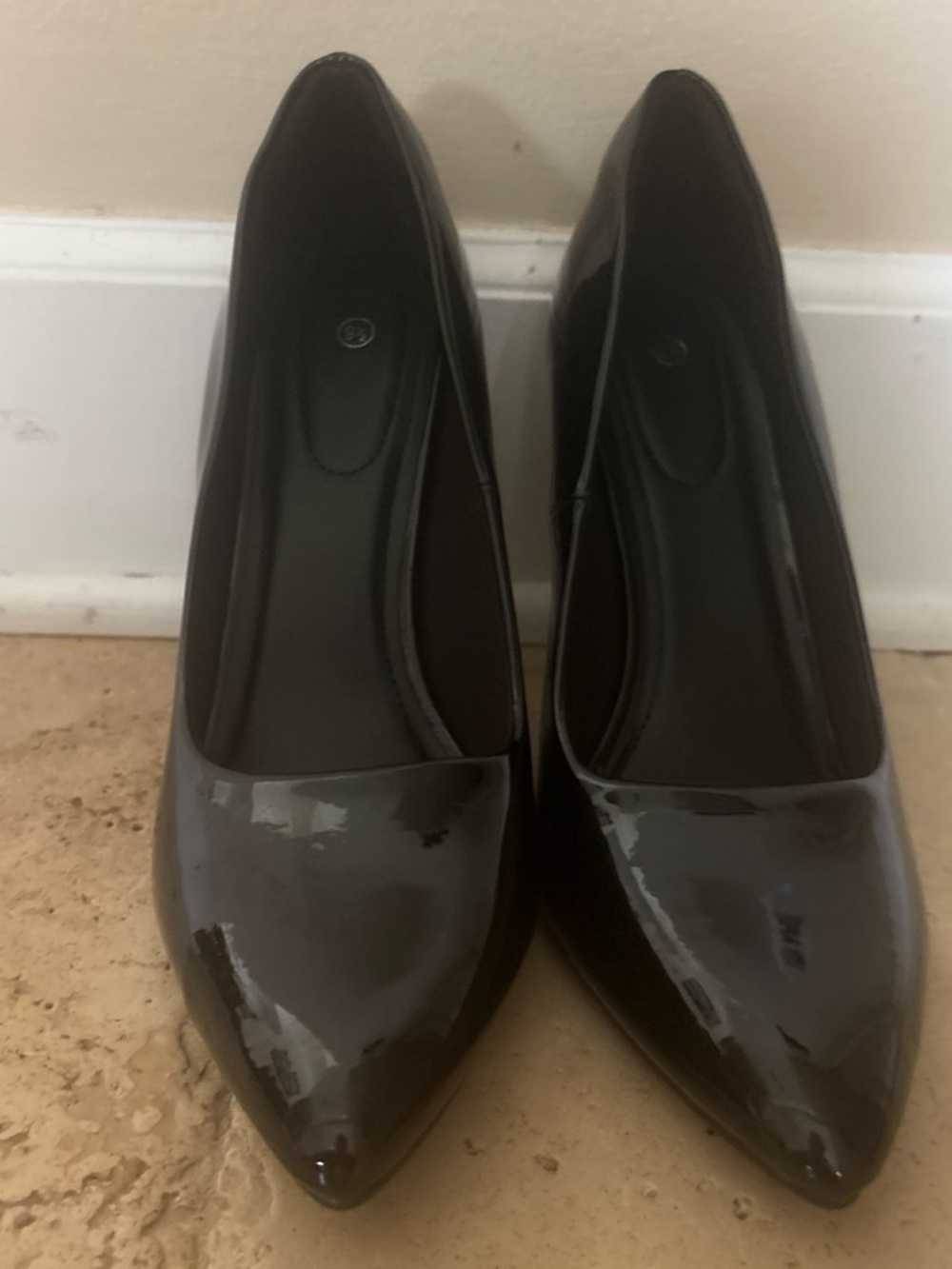 Amazon Women's Black Patent Pointed-Toe Heels